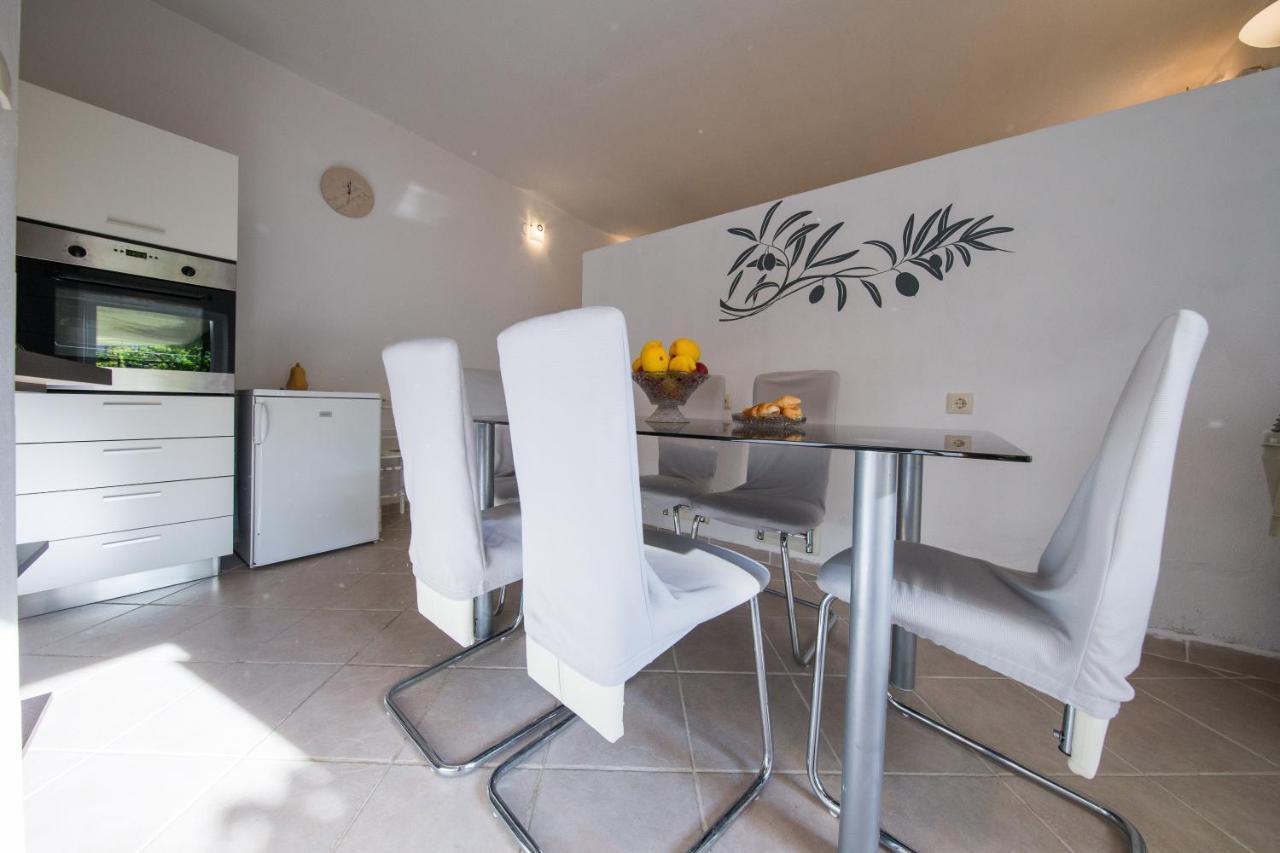 Strma Apartments Vis Zewnętrze zdjęcie